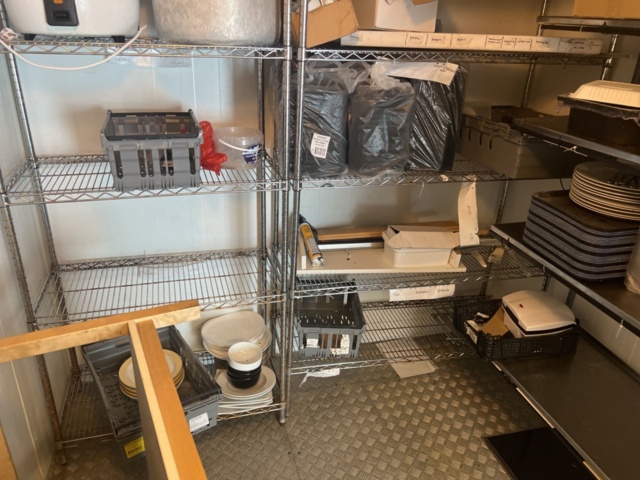 1244600-21 Refrigerator and freezer for disassembly