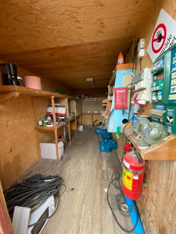 1225088-5 20 foot container with puck lock 1 key