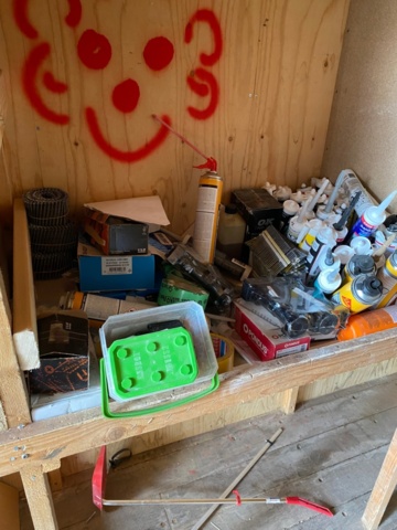 1225088-9 20 foot container with puck lock 1 key