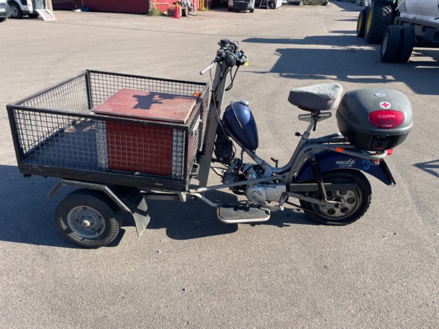 1251376-1 Flakmoped - NORSJÖ CARRIER 4-STROKE -2014