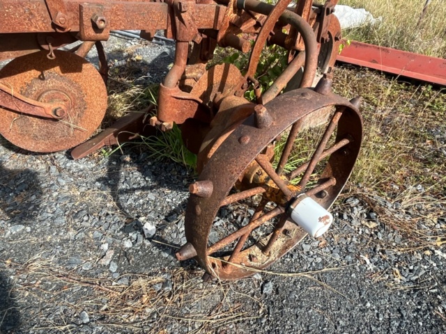 1258320-8 Towed plough, Överum