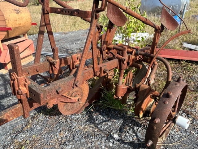 1258320-9 Towed plough, Överum