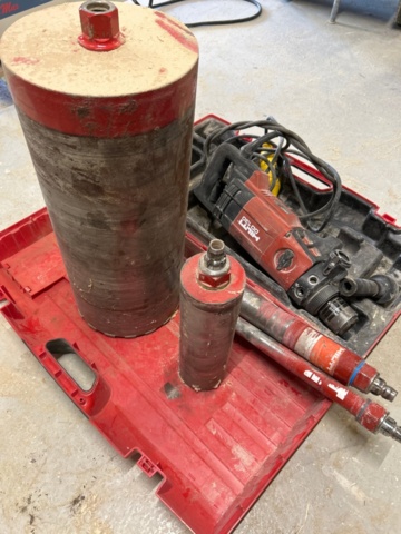 1225097-4 Core drilling machine with accessories - Hilti DD 130