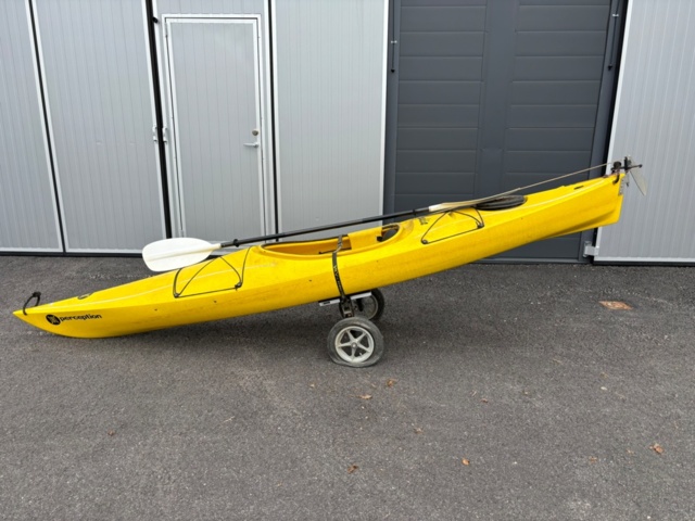 1136699-1 Perception Acadia kayak 380cm long