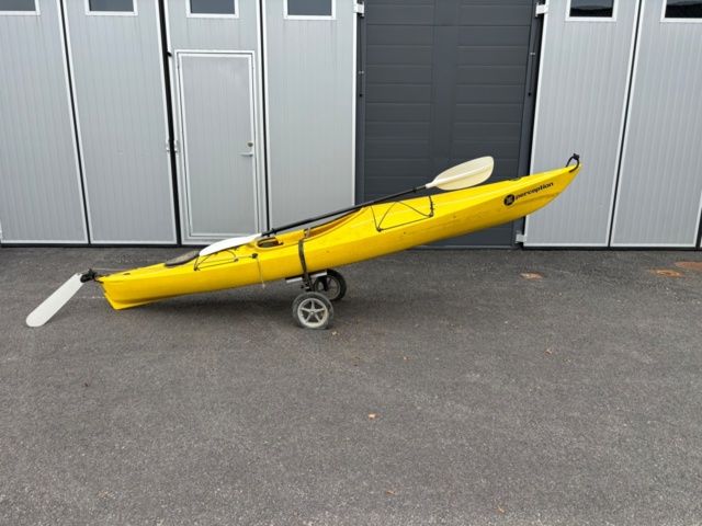 1136699-2 Perception Acadia kayak 380cm long