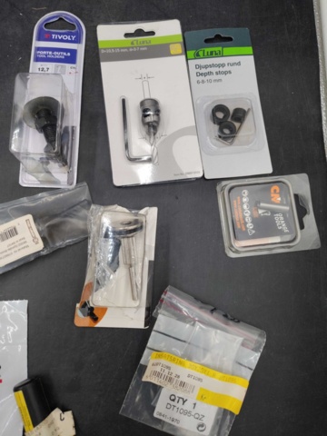 1258617-3 Sortiment med verktyg - Frakt ingår