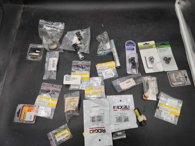 1258617-1 Sortiment med verktyg - Frakt ingår