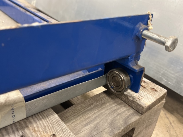 1258721-5 2 pull-out units for pallet racking