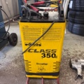 1200685-1 Starting aid and battery charger - Deca Class Booster 350E