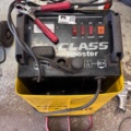 1200685-2 Starting aid and battery charger - Deca Class Booster 350E
