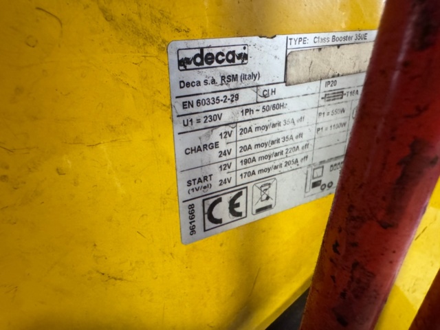 1200685-6 Starting aid and battery charger - Deca Class Booster 350E