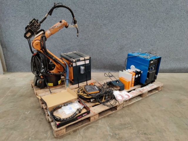 1259217-1 Welding robot Kuka KR5 R1400