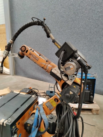 1259217-10 Welding robot Kuka KR5 R1400