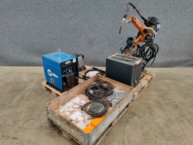 1259218-1 Welding robot Kuka KR5 R1400