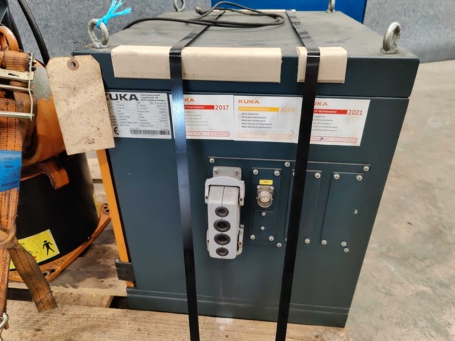 1259218-19 Welding robot Kuka KR5 R1400