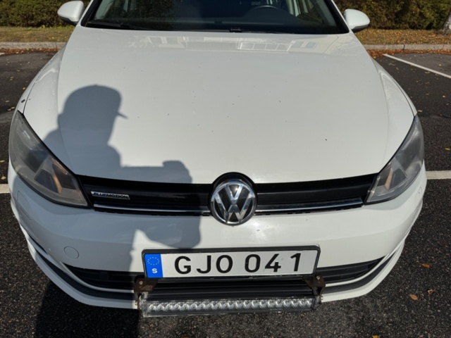 1259290-10 Volkswagen Golf Variant 1.6 TDI BlueMotion Manual, 110hp, 2014