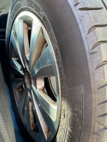 1259290-18 Volkswagen Golf Variant 1.6 TDI BlueMotion Manual, 110hp, 2014