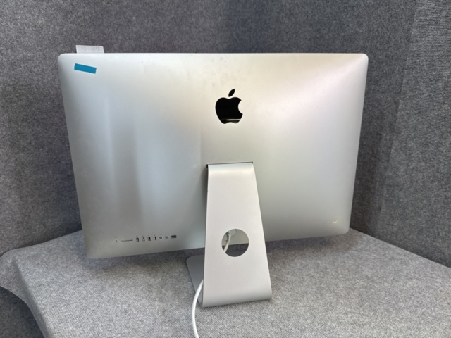 1239895-4 iMac 27" Retina 5K (2015), 4.0 GHz i7, 32 GB RAM, 121 GB Flash + 2 TB SATA