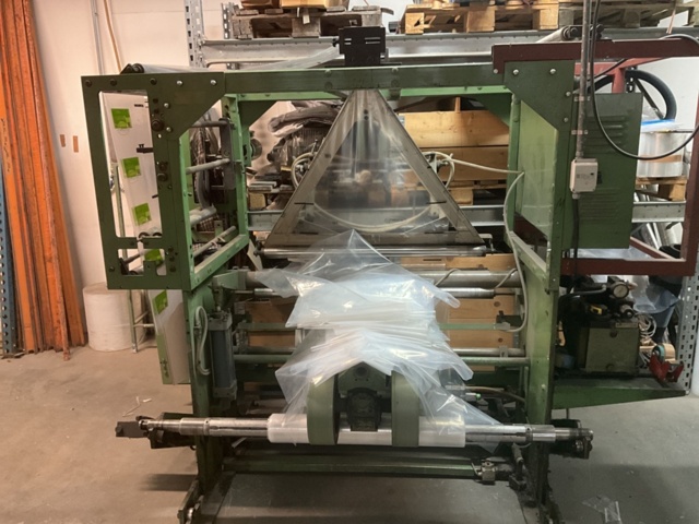 1206587-3 SLITTER Roller cutter with folding stand