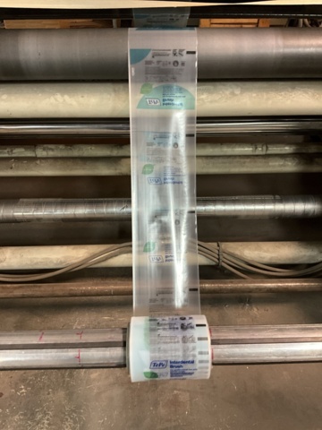 1206587-26 SLITTER Roller cutter with folding stand