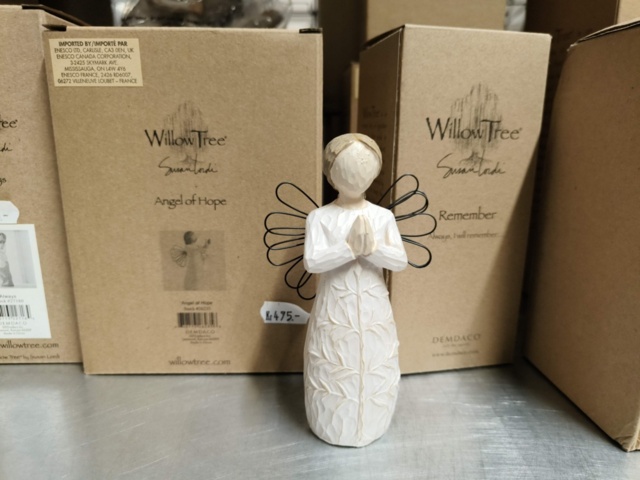 1237020-2 Parti med prydnadsfigurer Willow tree