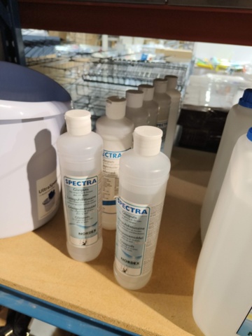 1237026-12 Kassaskrin, städartiklar och påsar