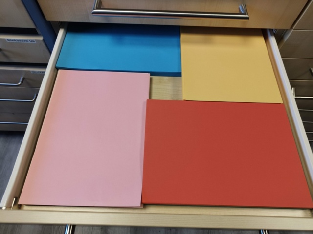 1237053-13 Boxed boxes with contents 2 pcs