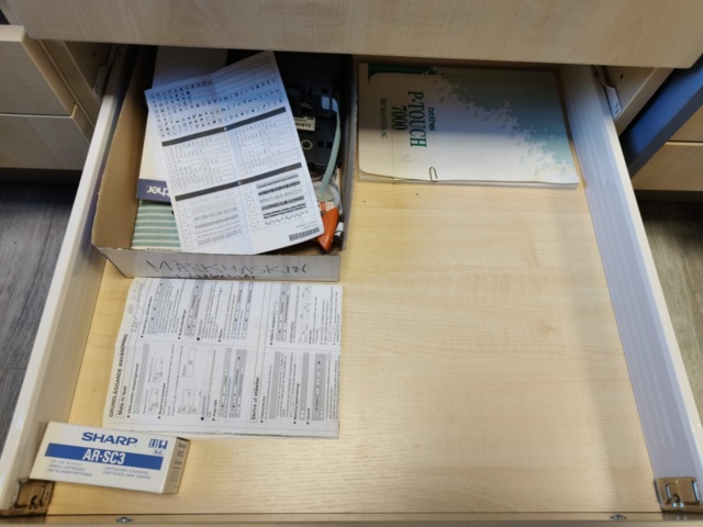 1237053-24 Boxed boxes with contents 2 pcs