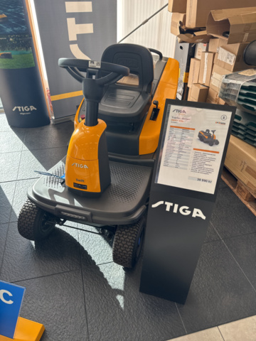 1239907-1 Stiga Swift 372e Battery Powered Garden Tractor with 72 cm Cutting Width