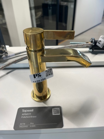 1235186-4 Basin mixer Tapwell ARM071 Polished brass