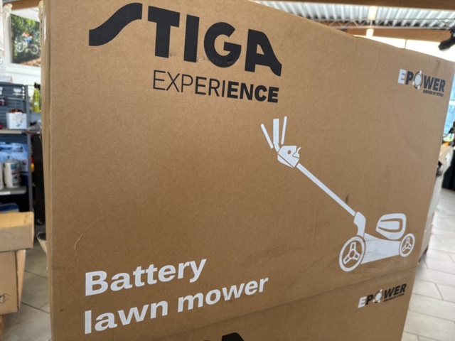 1239921-4 Battery powered lawnmower - Stiga Multiclip 750 S AE