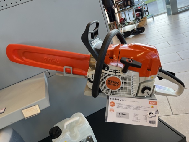 1239952-2 Chainsaw 1 pc - Stihl MS 362 CM