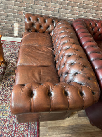 1250472-6 Chesterfield green and brown armchairs including small table