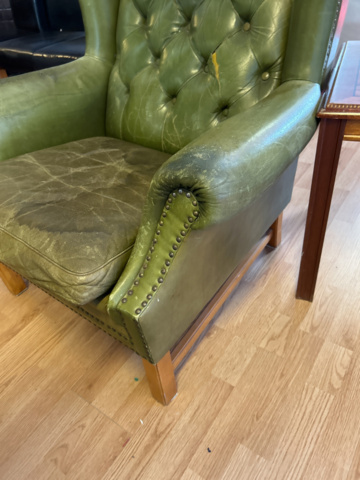 1250472-27 Chesterfield green and brown armchairs including small table