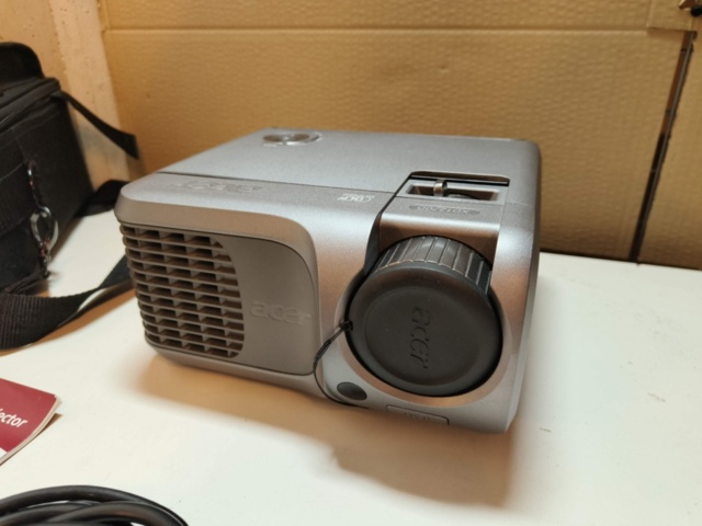 1237088-2 Projector Acer XD1270D