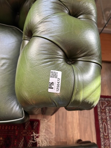 1250472-18 Chesterfield green and brown armchairs including small table