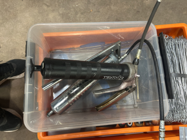 1069805-2 Fettsprutor 2st