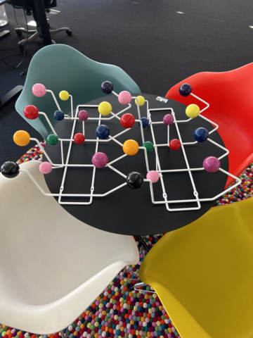 1250509-6 Table and 4 chairs Eames/Vitra - "DAR", carpet HAY