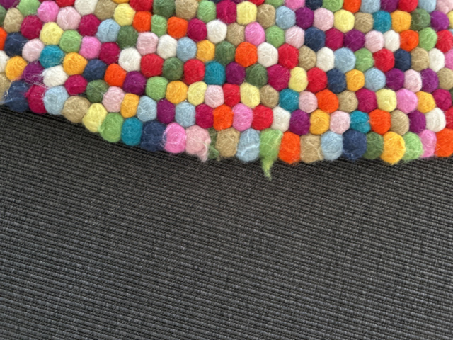 1250509-10 Table and 4 chairs Eames/Vitra - "DAR", carpet HAY