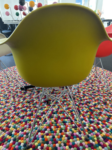 1250509-17 Table and 4 chairs Eames/Vitra - "DAR", carpet HAY