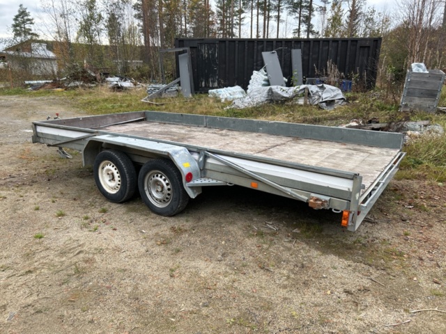 1237590-3 Biltransportsläp biltrailer  TIKI-TREILER 2000kg -2008