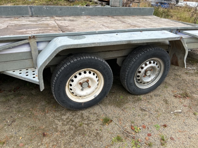 1237590-12 Biltransportsläp biltrailer  TIKI-TREILER 2000kg -2008