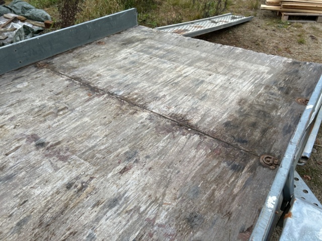 1237590-20 Biltransportsläp biltrailer  TIKI-TREILER 2000kg -2008