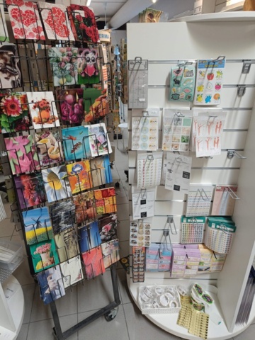 1130431-19 Large lot with courtship cards, labels and more including shop racks