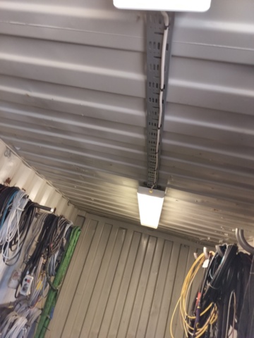 1135243-18 Container 20 fot med el och belysning