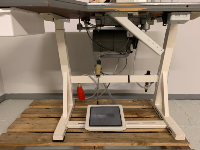 1261903-18 Sewing machine Brother EF4-N11