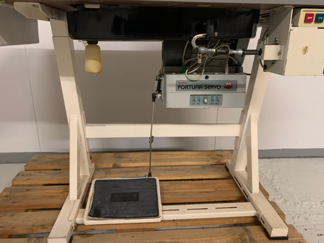 1261904-22 Sewing machine Sunstar KM-750-7