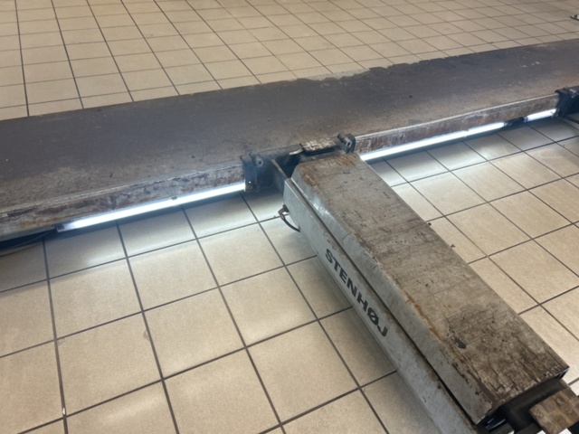 1235397-12 4-pelarlyft 4000 kg med frihjulslyft - Stenhöj 005300 430A -2006