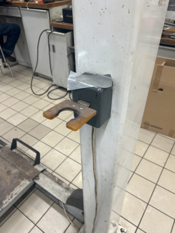 1235397-13 4-pelarlyft 4000 kg med frihjulslyft - Stenhöj 005300 430A -2006