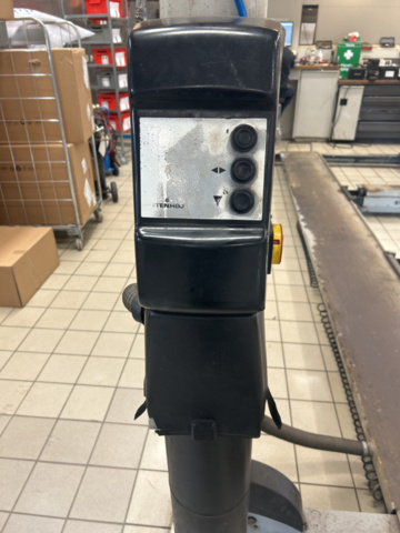 1235397-26 4-pelarlyft 4000 kg med frihjulslyft - Stenhöj 005300 430A -2006